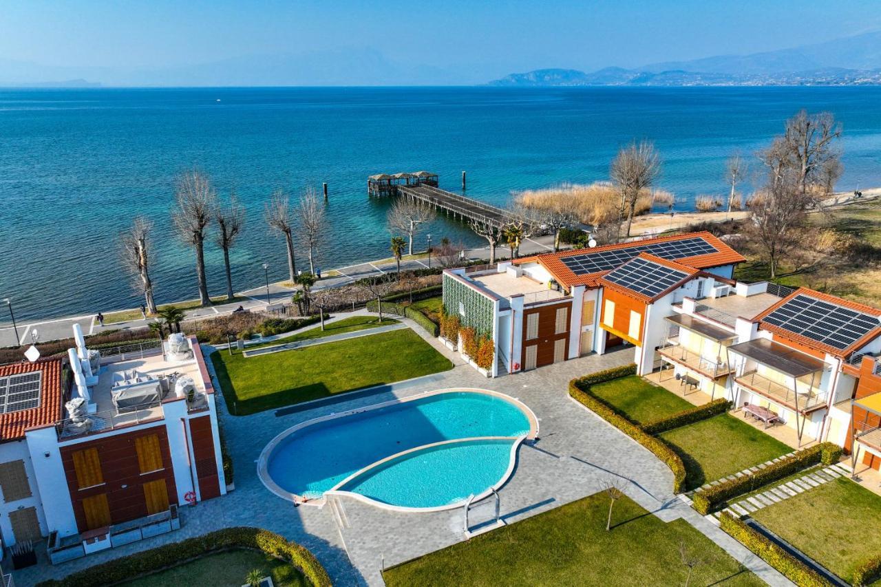 Borgo Gasparina Family Apartments Castelnuovo del Garda Exterior photo