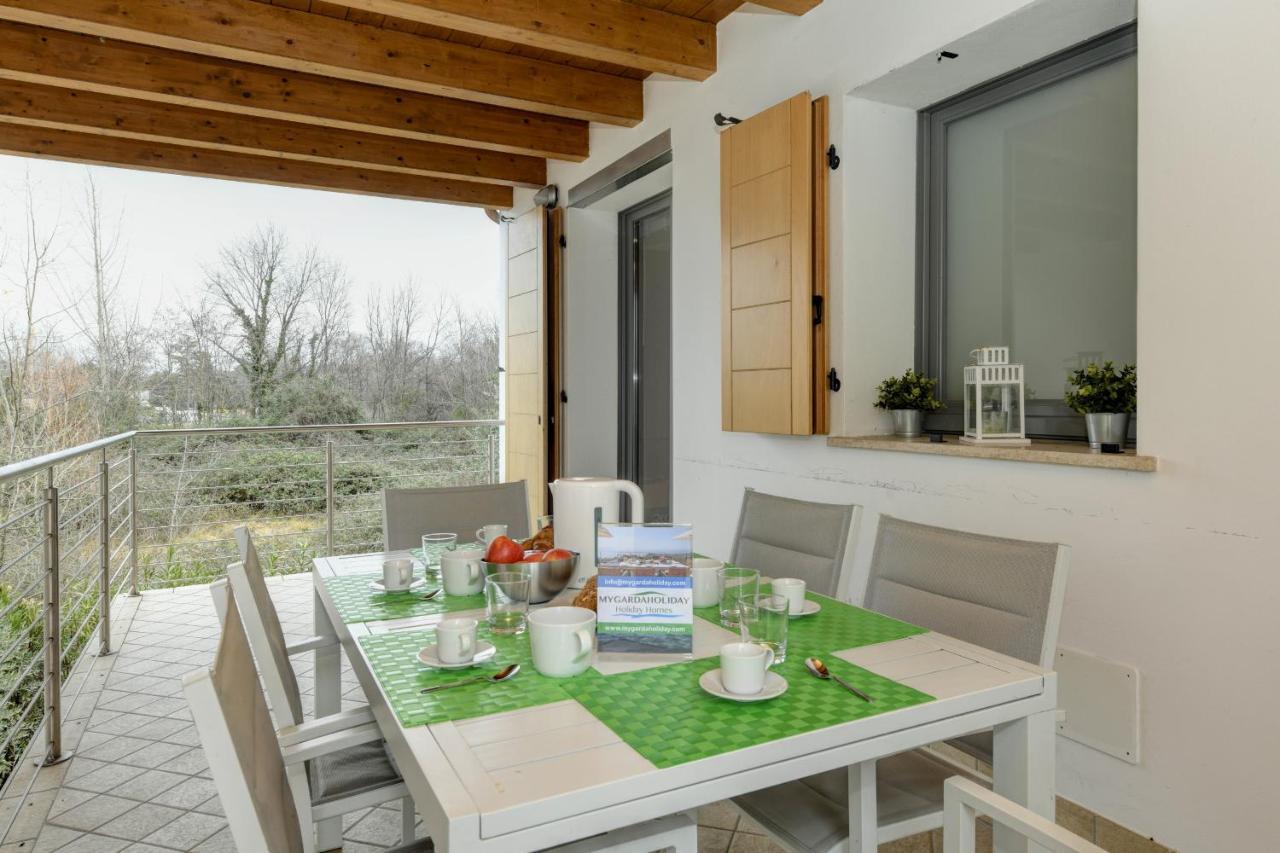 Borgo Gasparina Family Apartments Castelnuovo del Garda Exterior photo