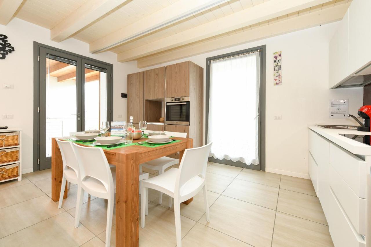 Borgo Gasparina Family Apartments Castelnuovo del Garda Exterior photo