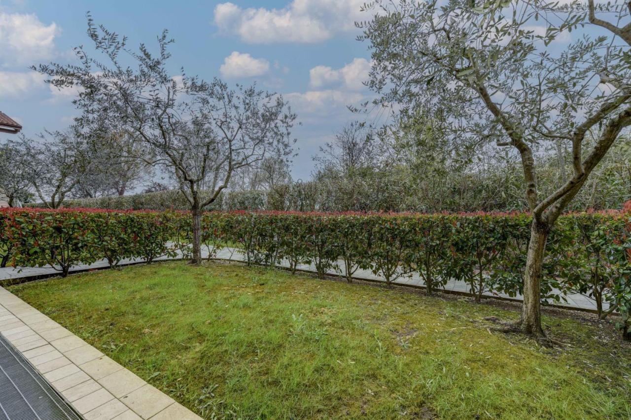 Borgo Gasparina Family Apartments Castelnuovo del Garda Exterior photo