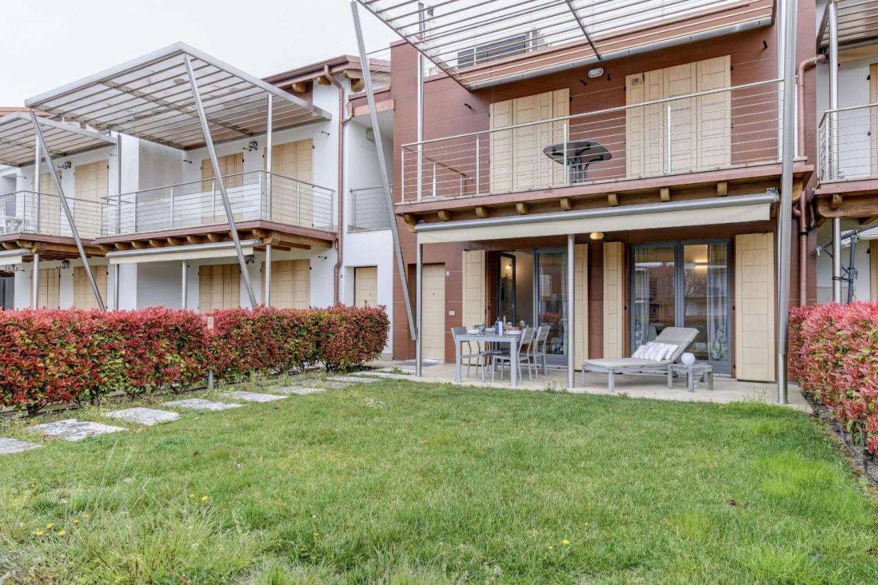 Borgo Gasparina Family Apartments Castelnuovo del Garda Exterior photo